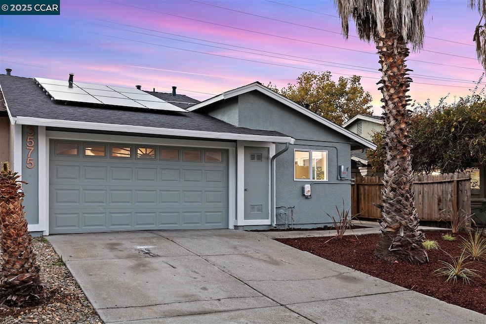 3575 Desanie Cir, Bay Point, CA 94565 - photo 1