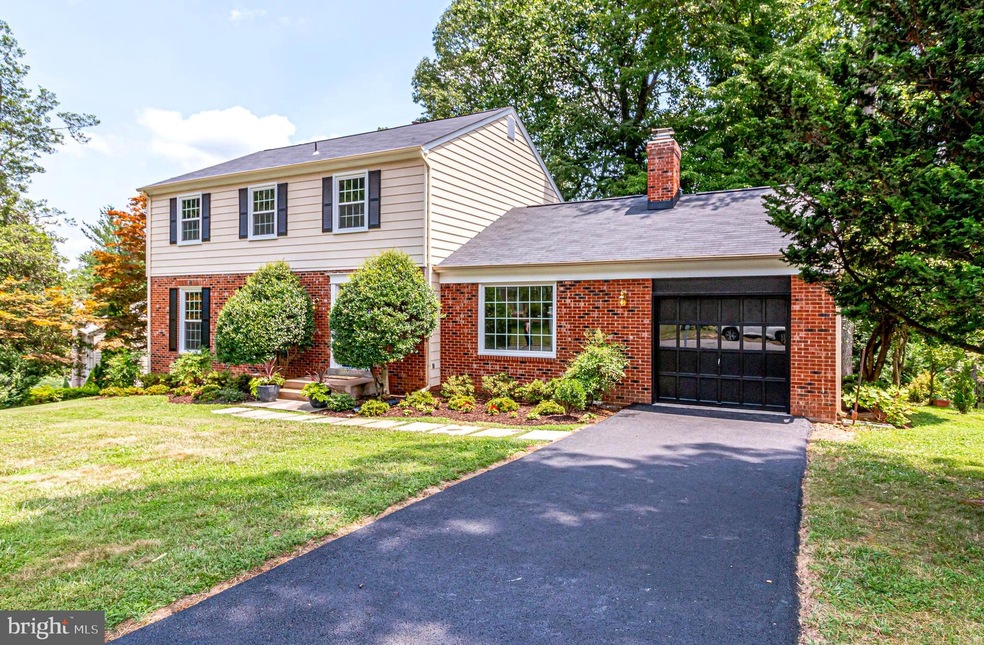 4915 King Solomon Dr, Annandale, VA 22003 - photo 1