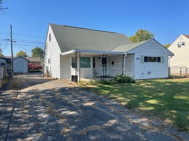 797 Demorest Rd, Columbus, OH 43204 - photo 1