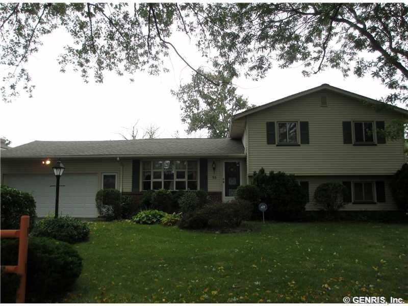 Exterior Front Lovely home - over 1700 SF - well m