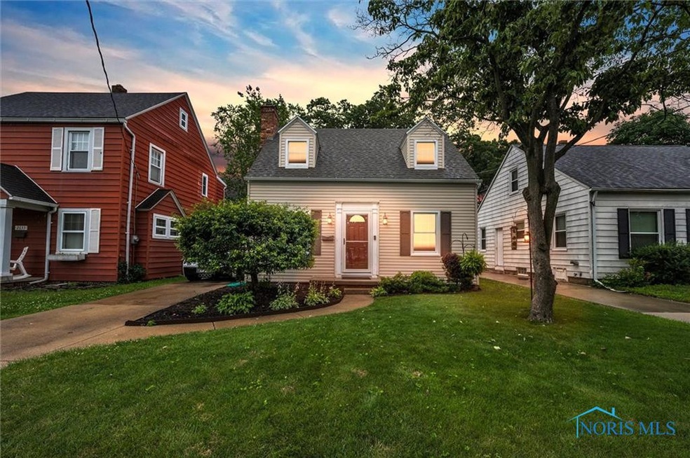 2637 Gracewood Rd, Toledo, OH 43613 - photo 1