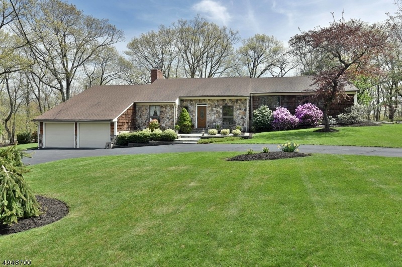 739 Ridge Rd, Kinnelon, NJ 07405 - photo 1