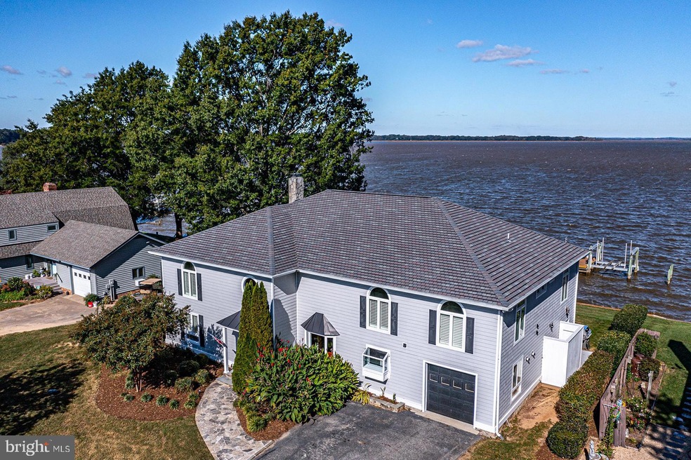 202 W Gwynnfield Rd, Tappahannock, VA 22560 - photo 1