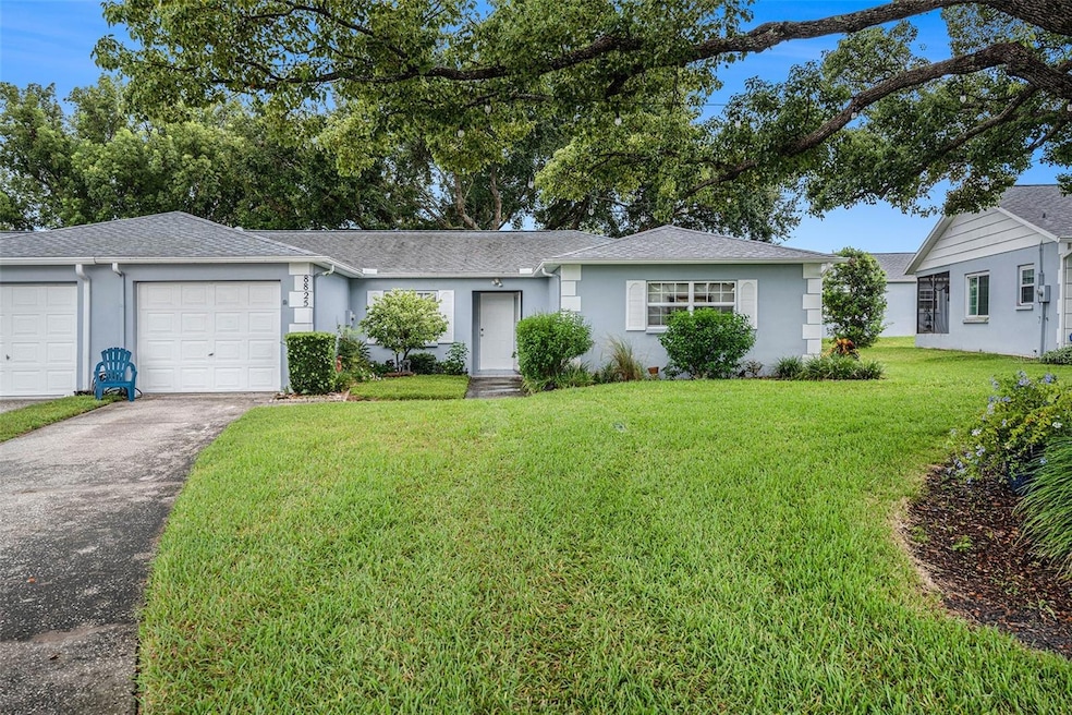 8825 Manos Cir unit 17, New Port Richey, FL 34655 - photo 1