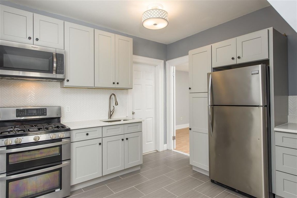 111 Shippen St unit 3, Weehawken, NJ 07086 - photo 1