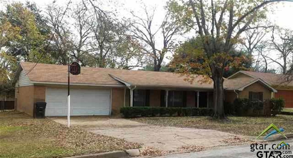 3320 Lynwood Dr, Tyler, TX 75701 - photo 1