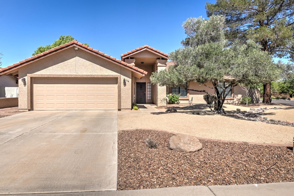 758 N 39th Way-1