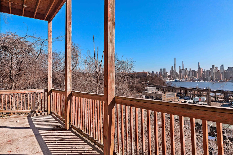 5-7 Oak St unit B8, Weehawken, NJ 07086 - photo 1