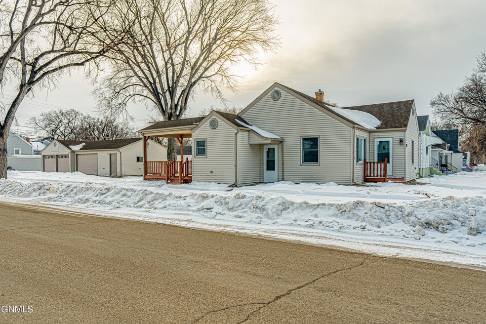 929N11thSt_00070
