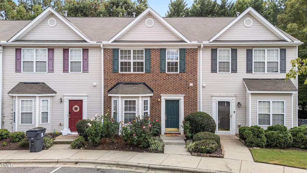 29 Edgebrook Cir, Durham, NC 27703 - photo 1