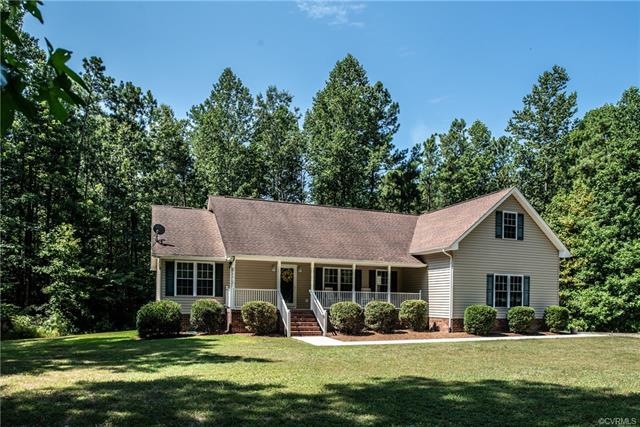 18369 Boxley Rd, Ruther Glen, VA 22546 - photo 1