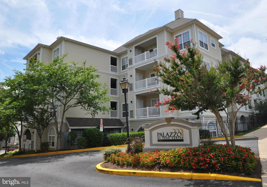 4550 Strutfield Ln unit 2113, Alexandria, VA 22311 - photo 1