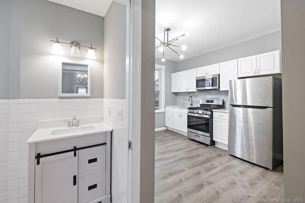 96 Lockwood Ave unit 96-1, Stamford, CT 06902 - photo 1