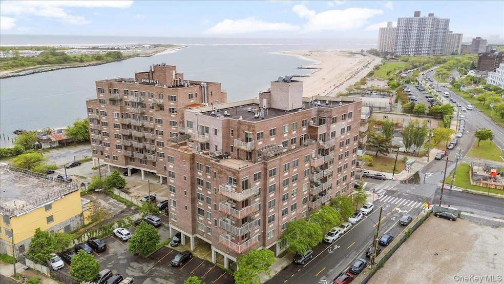 156 Beach 9th St unit 4D, Far Rockaway, NY 11691 - photo 1