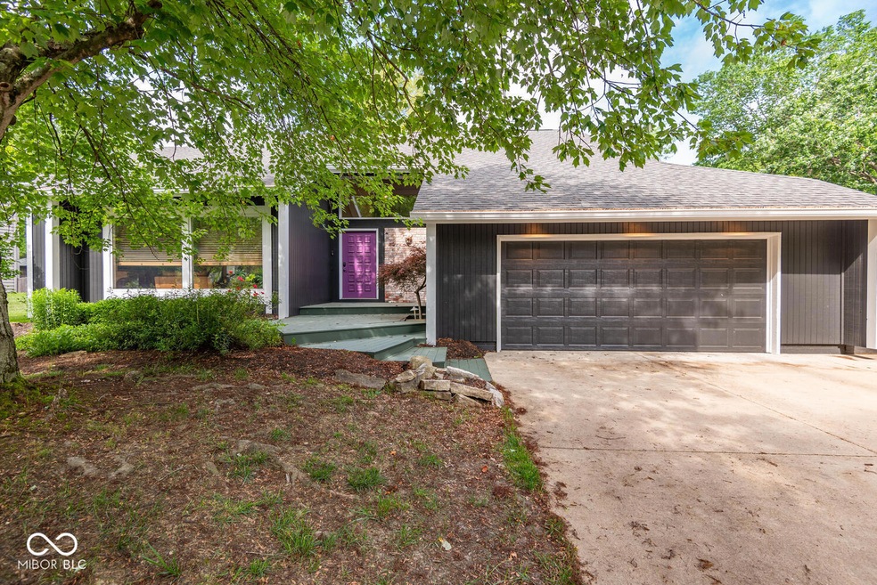 view of front of home with roof with shingles