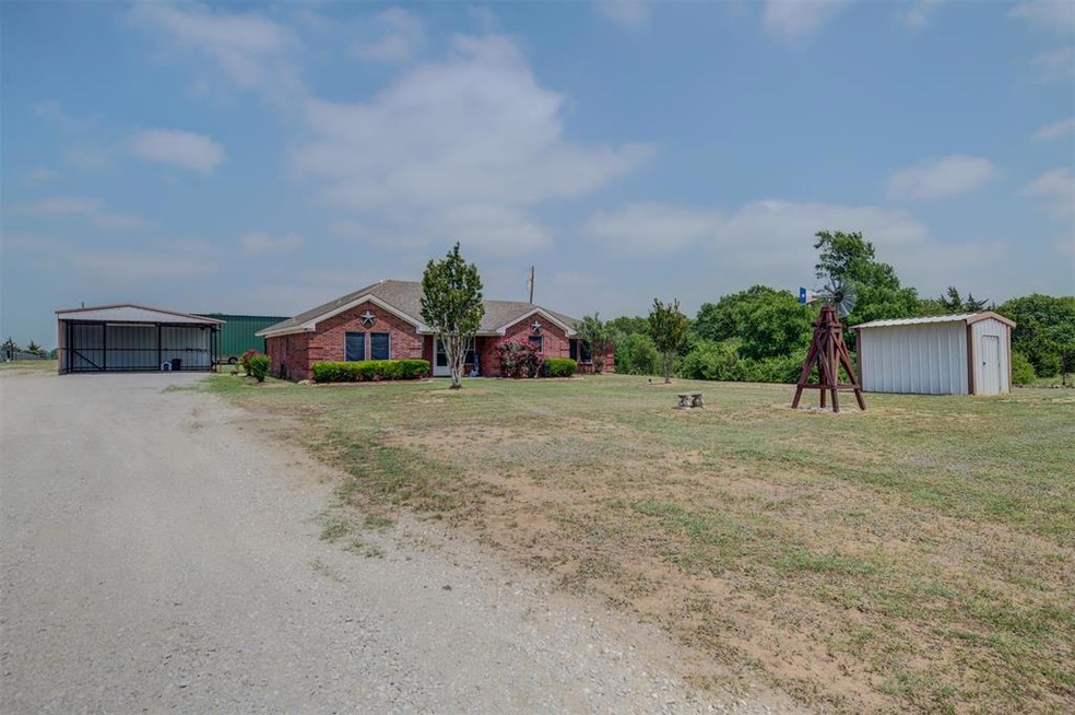 300 Pr 2223, Decatur, TX 76234 - photo 1