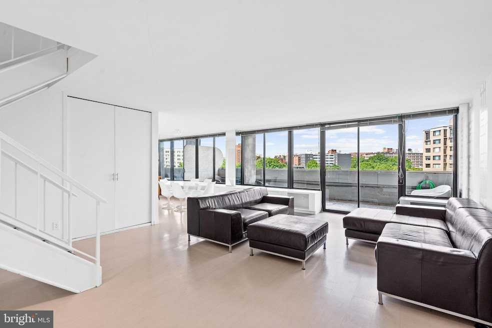 Watergate East Residences unit 708-N, Washington, DC 20037 - photo 1