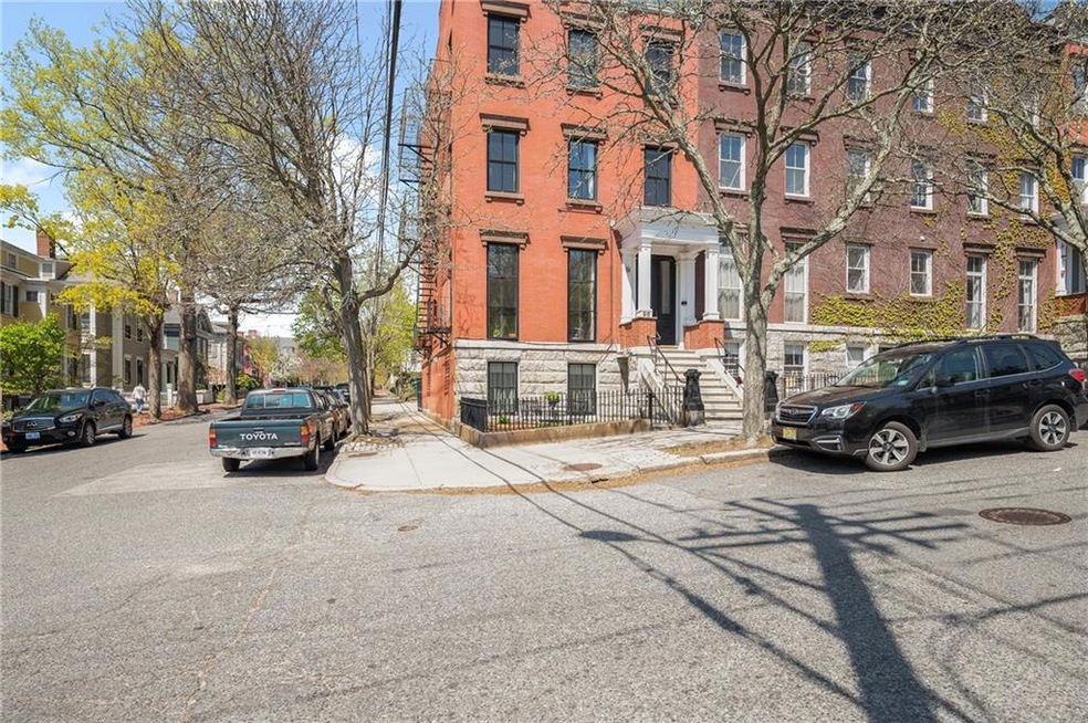 96 Bowen St unit 1, Providence, RI 02906 - photo 1