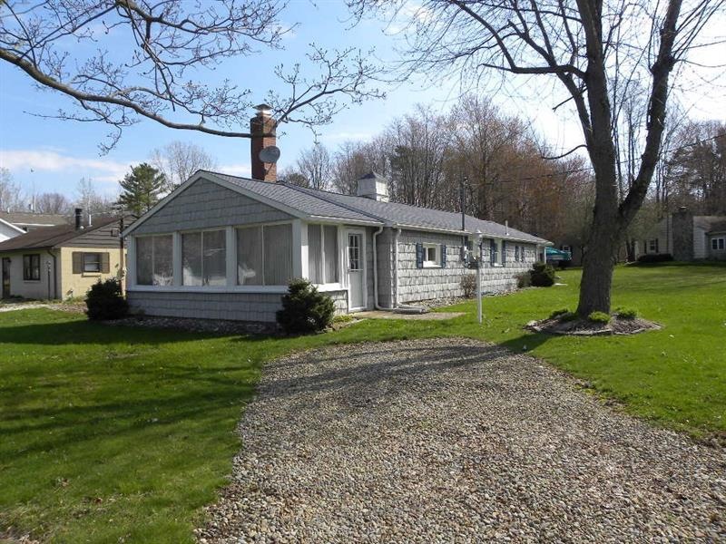 Corner Lot Front of Cottage