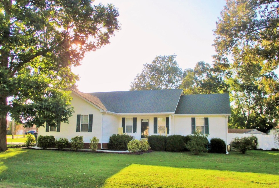 260 W Doak Rd, Manchester, TN 37355 - photo 1