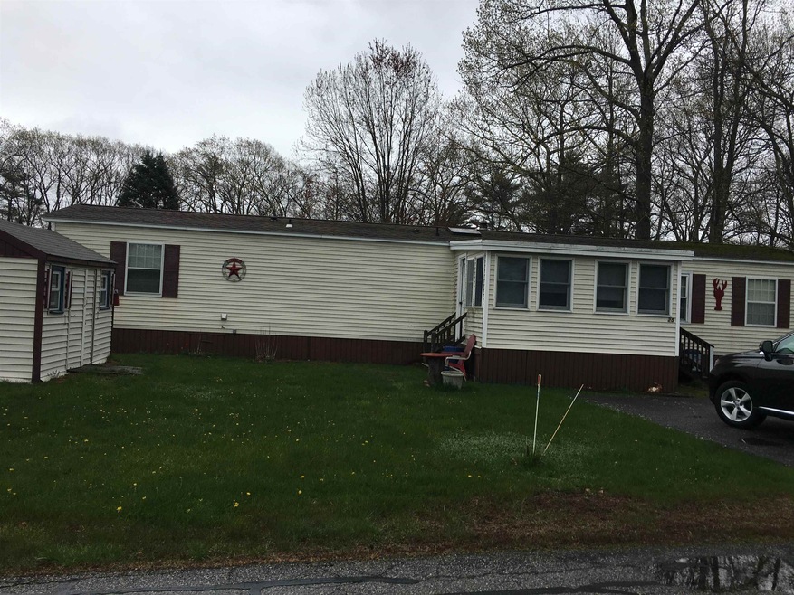 25 Tricia St, Seabrook, NH 03874 - photo 1