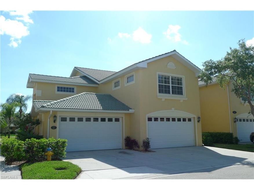 End unit garage and entry walkway