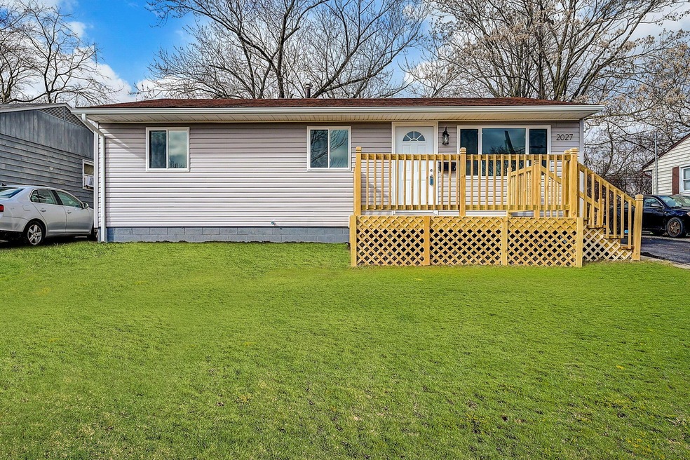 4-web-or-mls-Bancroft St-004