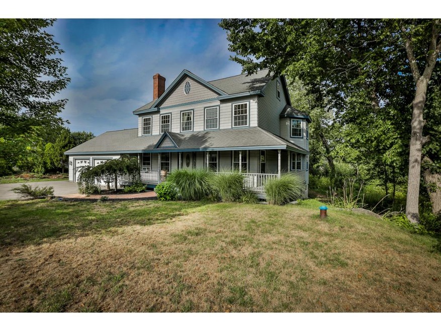 64 Clement Rd, Hudson, NH 03051 - photo 1