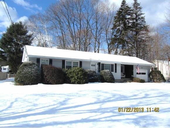 28 Bates Dr, Nashua, NH 03064 - photo 1