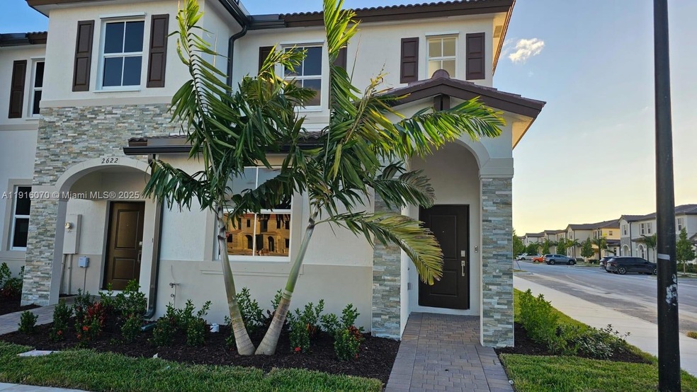 2618 SE 27th Ct unit 2618, Homestead, FL 33035 - photo 1