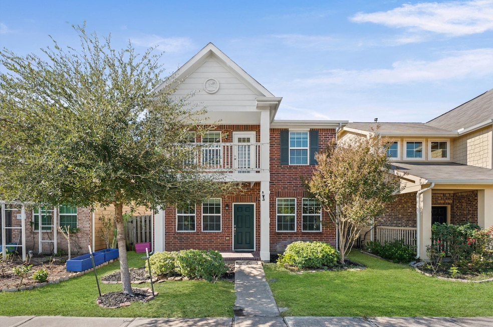 7018 Granite Terrace Ln, Houston, TX 77083 - photo 1