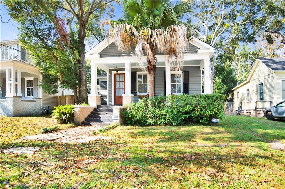 112 Espejo St, Mobile, AL 36604 - photo 1