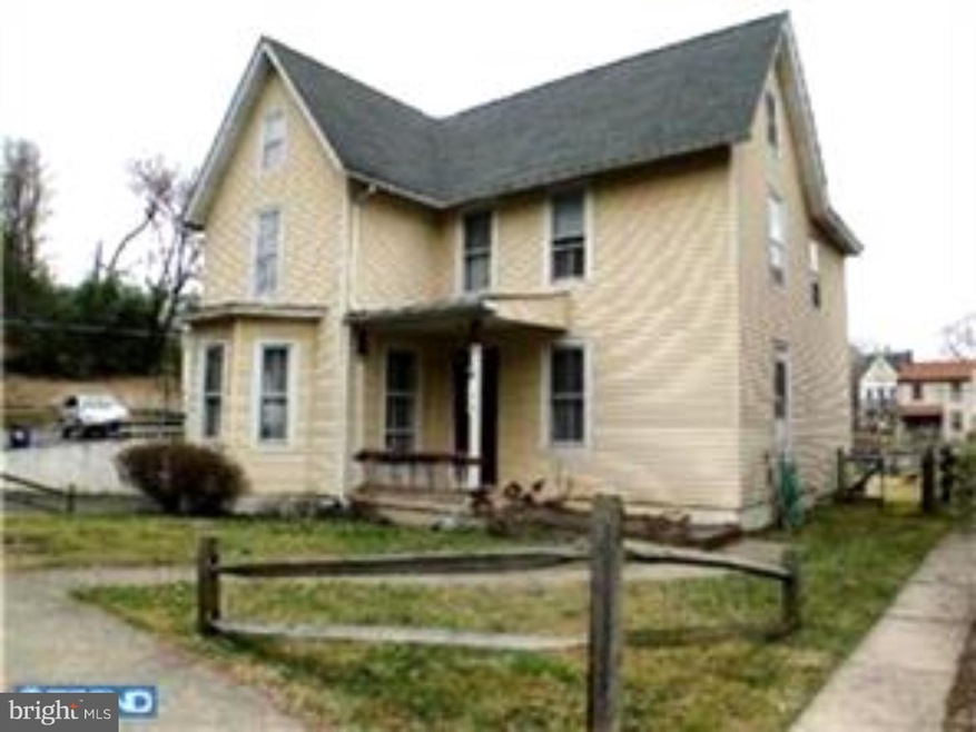 129 Maplewood Rd, Riegelsville, PA 18077 - photo 1