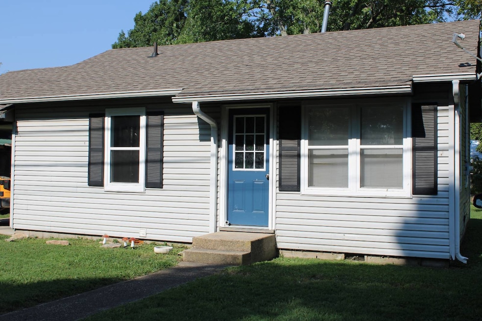 509 S Elm St, Mountain Grove, MO 65711 - photo 1