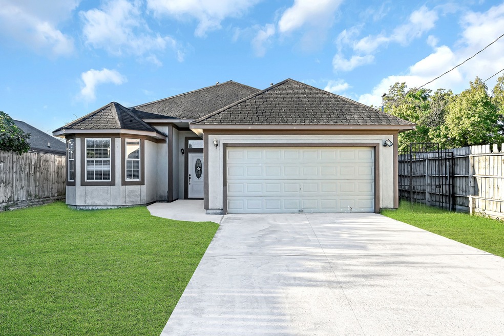 3506 Caplin St, Houston, TX 77026 - photo 1