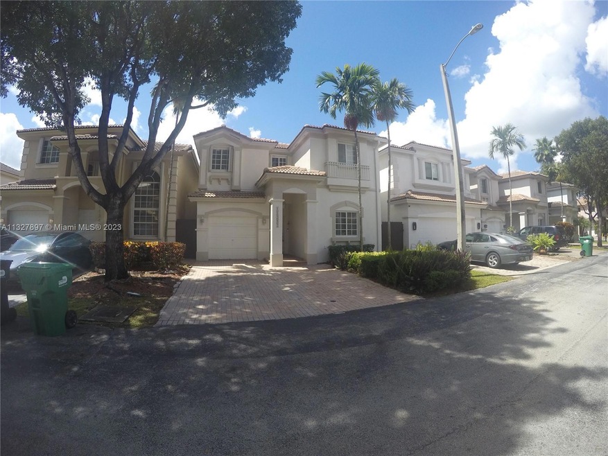 11352 NW 73rd Terrace, Doral, FL 33178 - photo 1