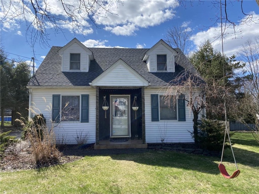 19 Hasbrouck Dr, Poughkeepsie, NY 12603 - photo 1