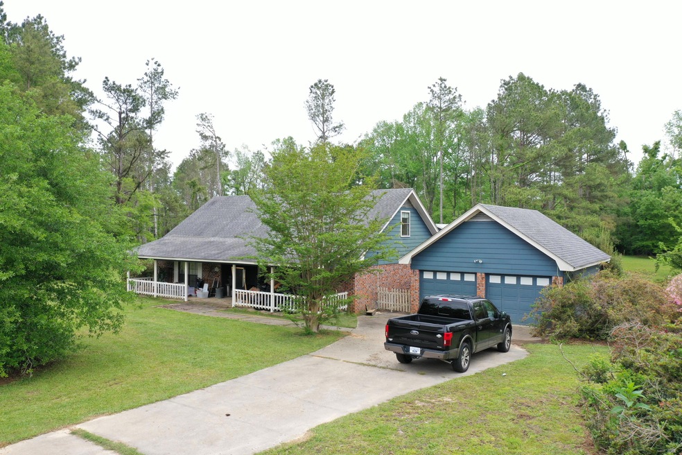 42 Mayfield Rd, Laurel, MS 39443 - photo 1