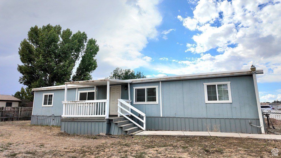 330 E 600 S, Roosevelt, UT 84066 - photo 1