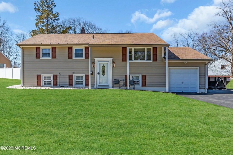 7 Southgate Dr, Howell, NJ 07731 - photo 1