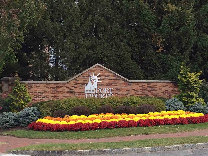 48 Constitution Way unit 48, Jersey City, NJ 07305 - photo 1