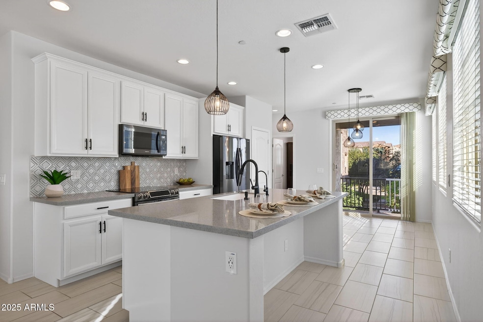 1733 E Bridgeport Pkwy, Gilbert, AZ 85295 - photo 1