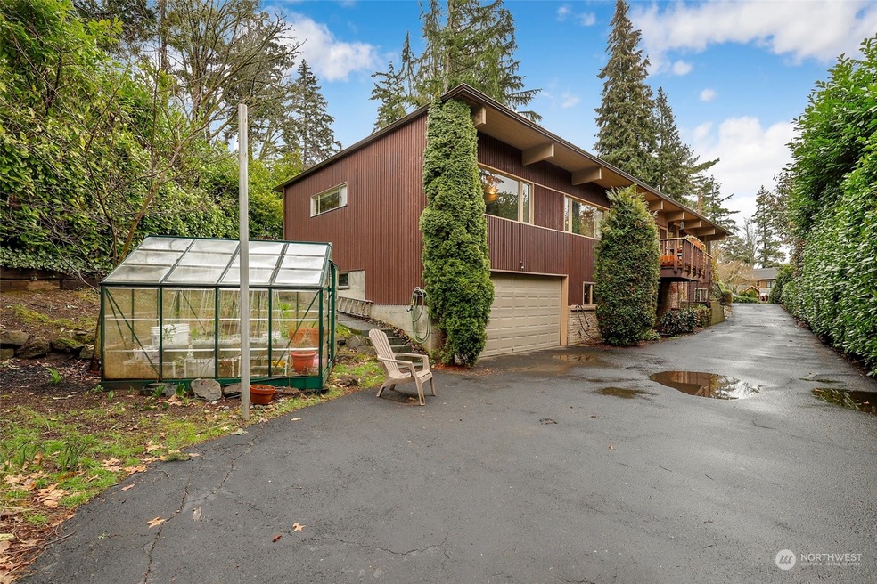 4020 76th Ave SE, Mercer Island, WA 98040 - photo 1