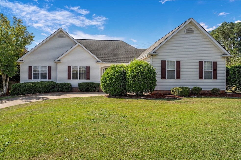 105 Laurens Ct, Anderson, SC 29621 - photo 1