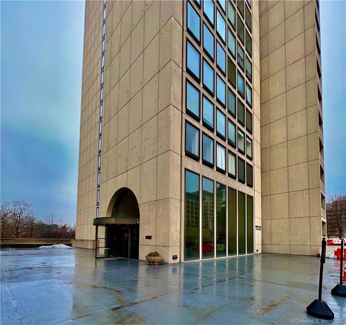 Bushnell Tower Condominiums unit 5F, Hartford, CT 06103 - photo 1