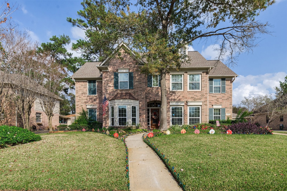 Welcome Home to 14914 Rockledge Dr.