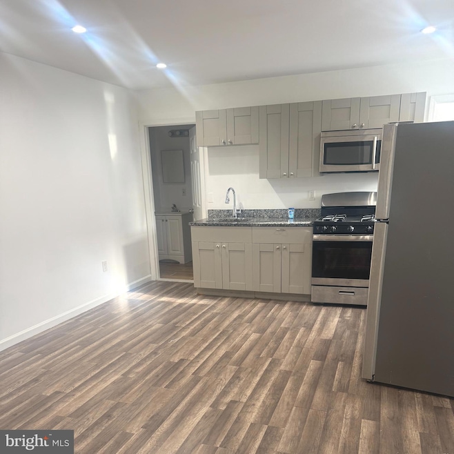 609 Brunswick Ave unit B2, Trenton, NJ 08638 - photo 1