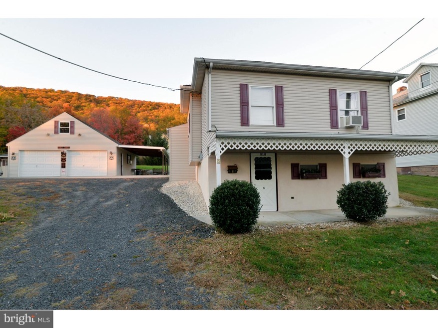 15 Bungalow St, Ashland, PA 17921 - photo 1