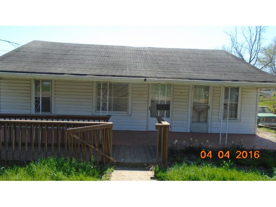 2024 E Unaka Ave, Johnson City, TN 37601 - photo 1