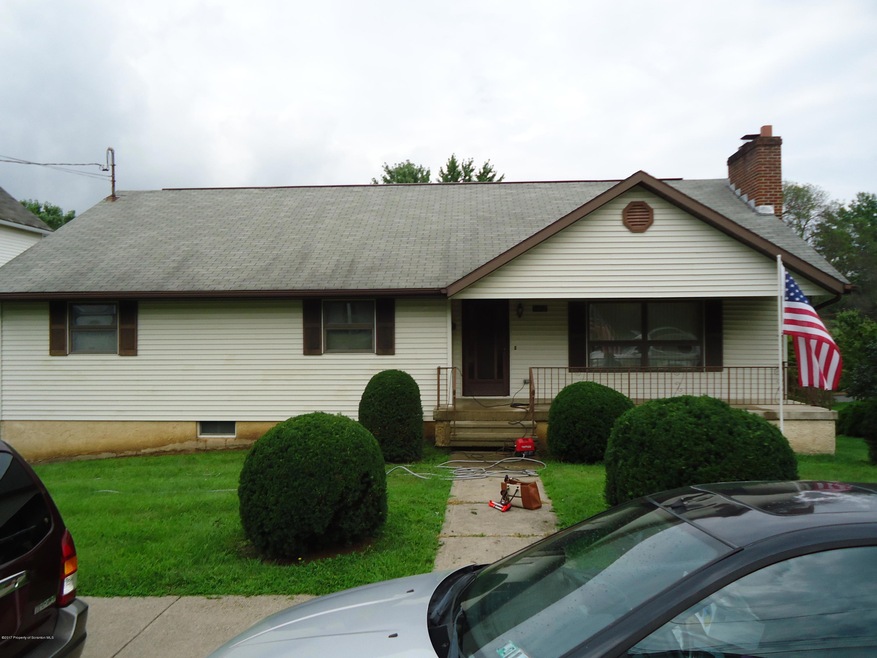 1442 W Locust St, Scranton, PA 18504 - photo 1